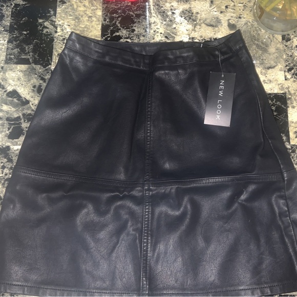 New Look Black Mini Faux Leather Skirt - Picture 5 of 5